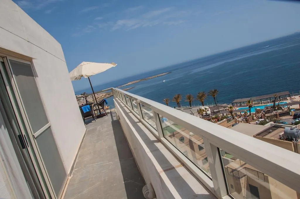 Club Salina Wharf Aparthotel Qawra
