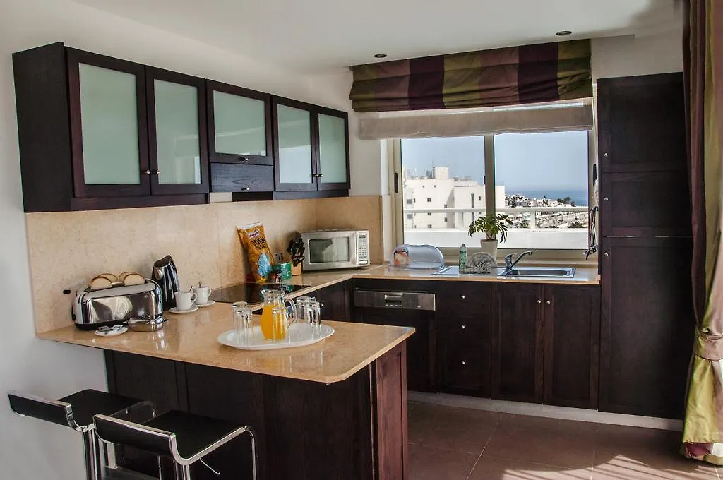 Club Salina Wharf Aparthotel Qawra