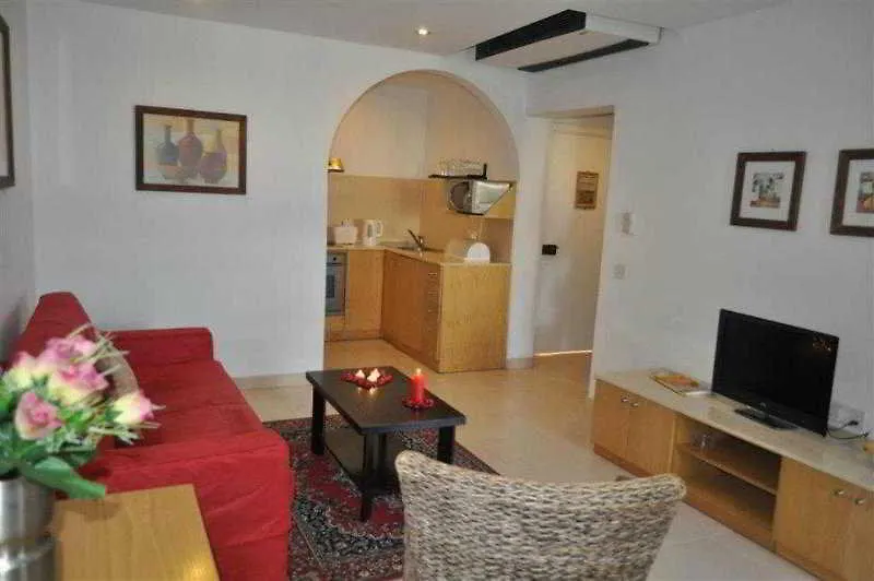 Club Salina Wharf Aparthotel Qawra 4*,